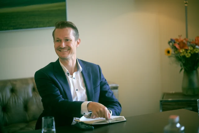 Wellness and rehabilitation support for arthritis patients