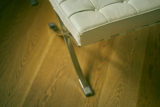 Paracelsus Recovery treatment room with natural light and modern furnishings