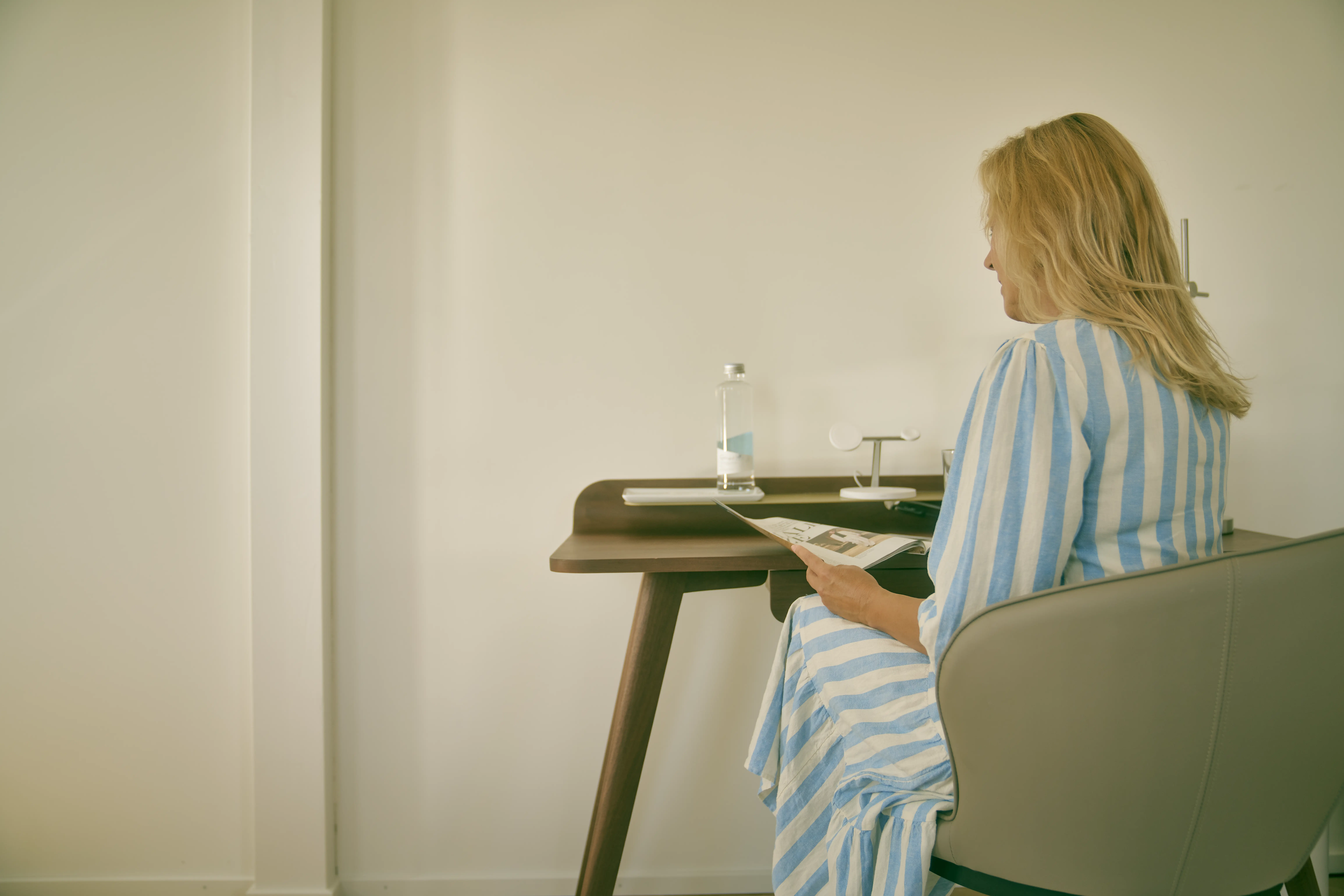 Therapy dog relaxing in a serene luxury setting at Paracelsus Recovery