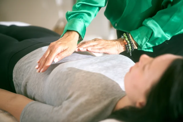 Comfortable lounge at Paracelsus Recovery treatment centre