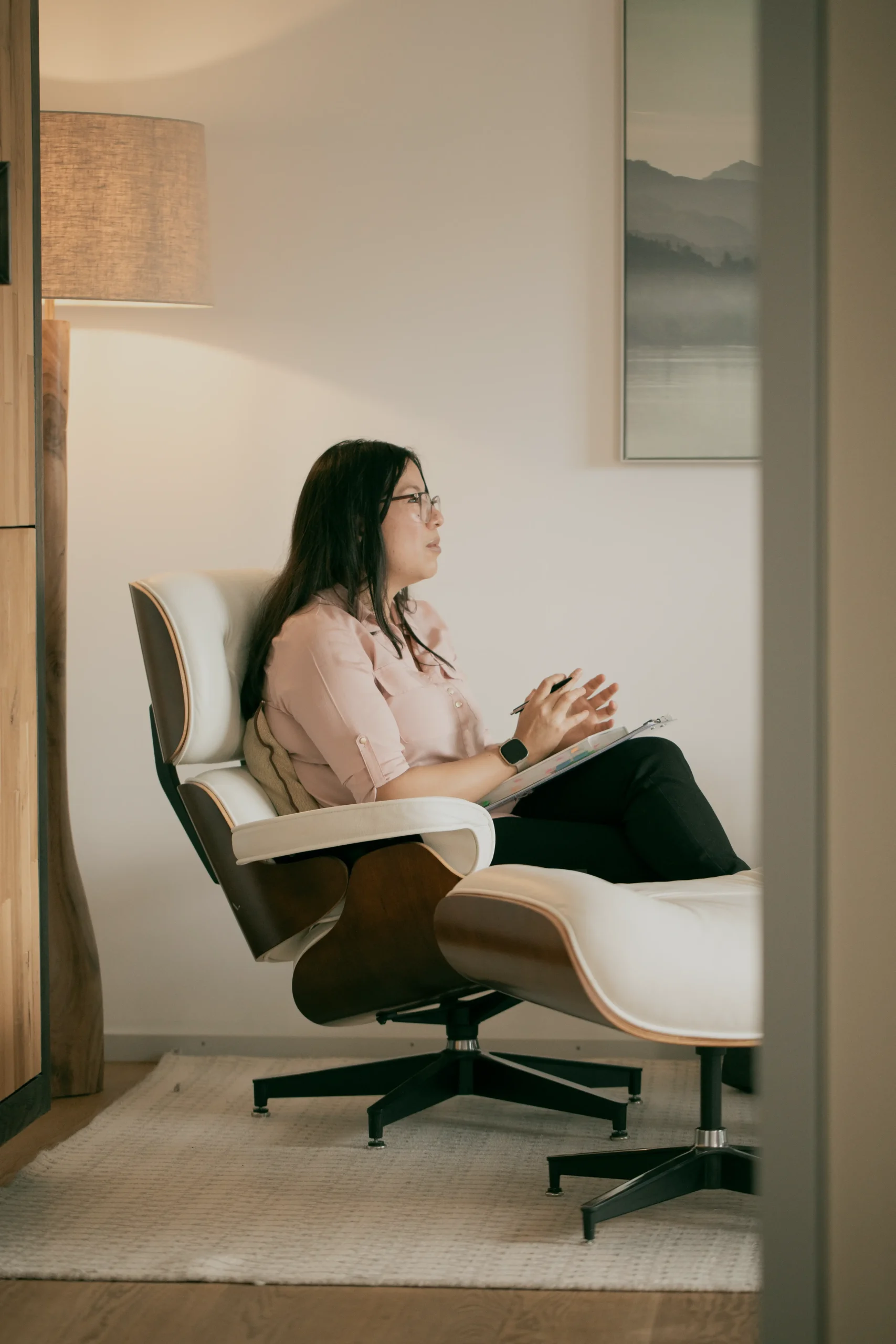 Serene therapy environment at Paracelsus Recovery