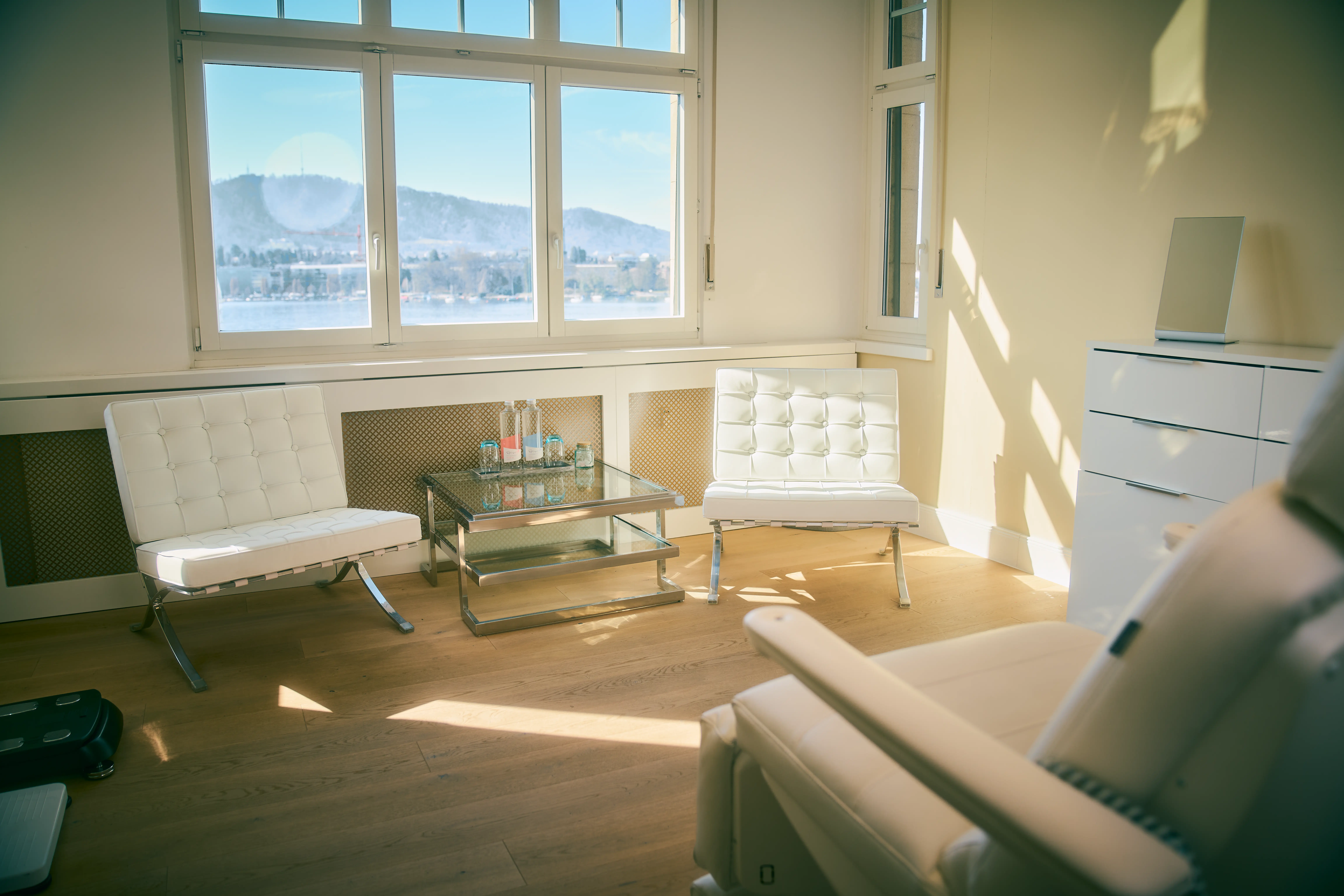 Medical treatment room at Paracelsus Recovery